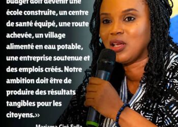 La Ministre de L&rsquo;économie des Finances et du Budget : séduit les citoyens avec un son discours politique